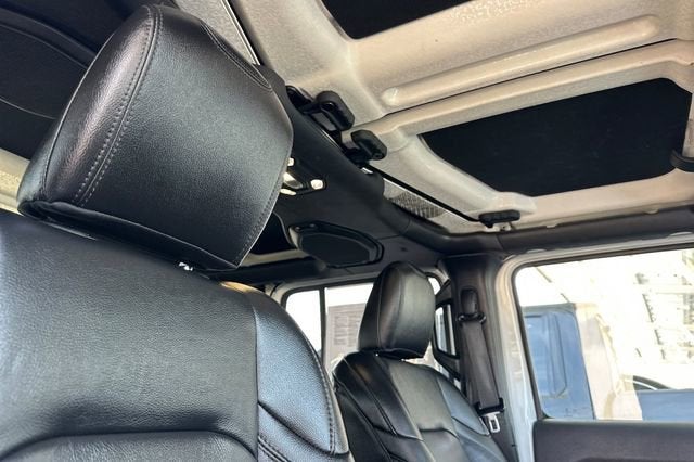 2021 Jeep Wrangler Unlimited Sahara Altitude