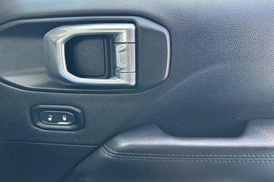 2021 Jeep Wrangler Unlimited Sahara Altitude