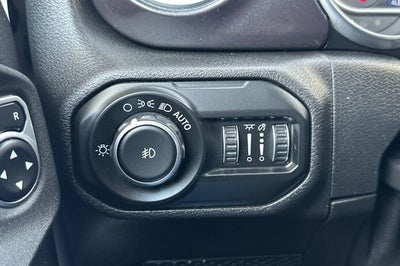 2021 Jeep Wrangler Unlimited Sahara Altitude