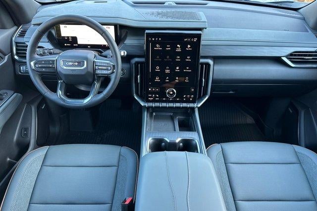 2026 GMC Acadia AWD AT4