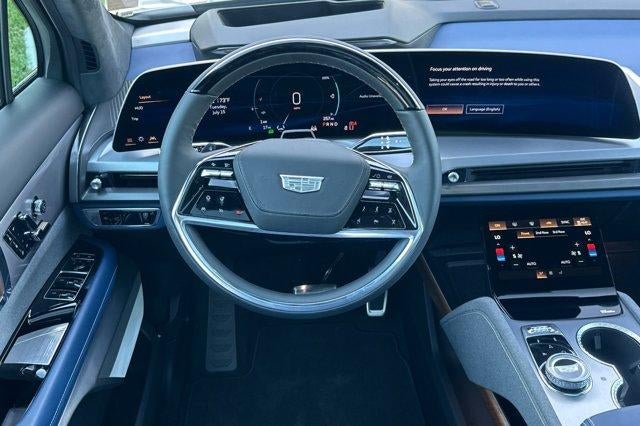 2026 Cadillac VISTIQ AWD 4dr Premium Luxury