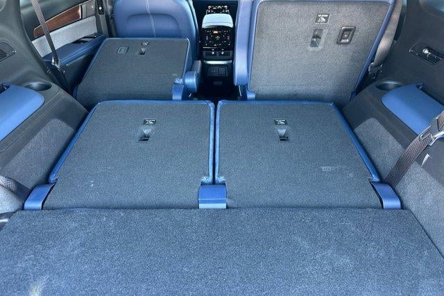 2026 Cadillac VISTIQ AWD 4dr Premium Luxury