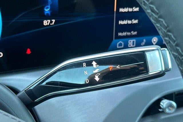 2026 Cadillac VISTIQ AWD 4dr Premium Luxury