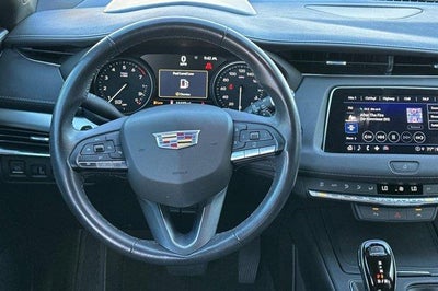 2021 Cadillac XT4 FWD 4dr Premium Luxury