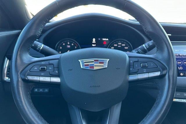 2021 Cadillac XT4 FWD 4dr Premium Luxury