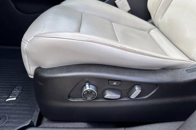 2019 Cadillac XT4 FWD 4dr Premium Luxury