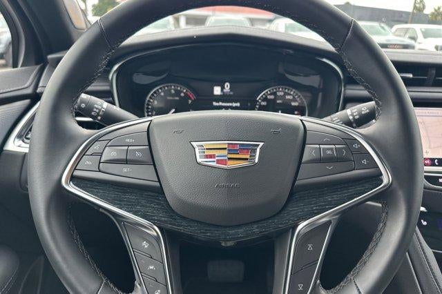 2025 Cadillac XT5 FWD 4dr Premium Luxury