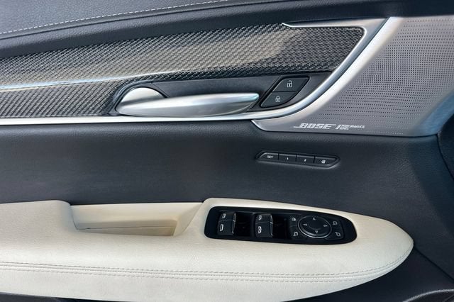 2023 Cadillac XT5 AWD Sport