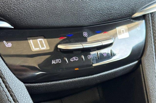 2022 Cadillac XT5 AWD 4dr Sport