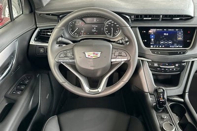 2025 Cadillac XT6 Luxury