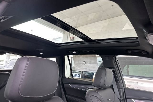 2025 Cadillac XT6 Luxury