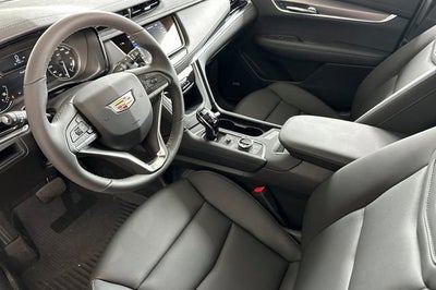 2025 Cadillac XT6 Luxury
