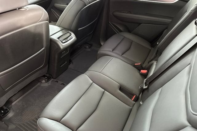 2025 Cadillac XT6 Luxury