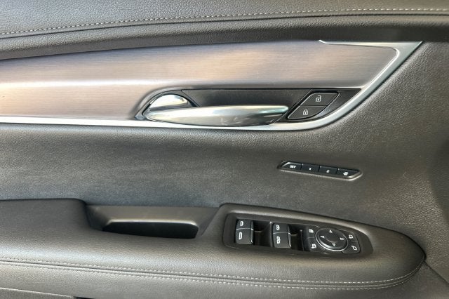 2024 Cadillac XT6 Luxury