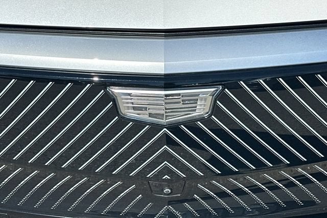 2024 Cadillac LYRIQ Luxury 1