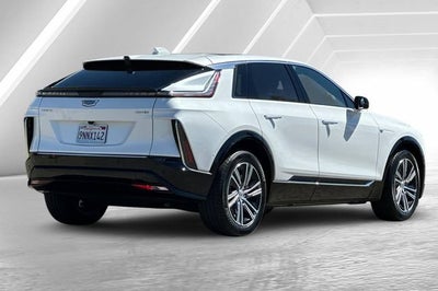 2024 Cadillac LYRIQ Luxury 1