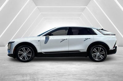 2024 Cadillac LYRIQ Luxury 1