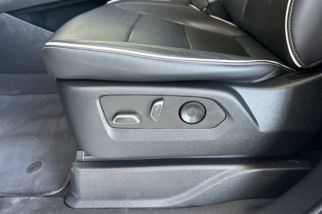 2022 Cadillac Escalade ESV Premium Luxury