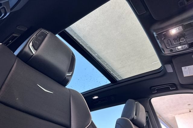 2022 Cadillac Escalade ESV Premium Luxury