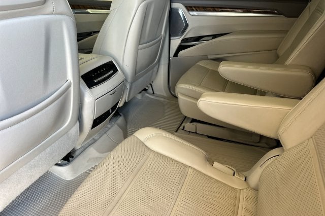 2025 Cadillac Escalade ESV Sport Platinum