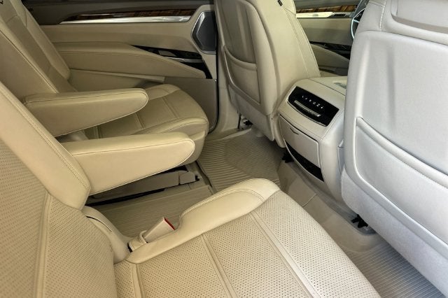 2025 Cadillac Escalade ESV Sport Platinum