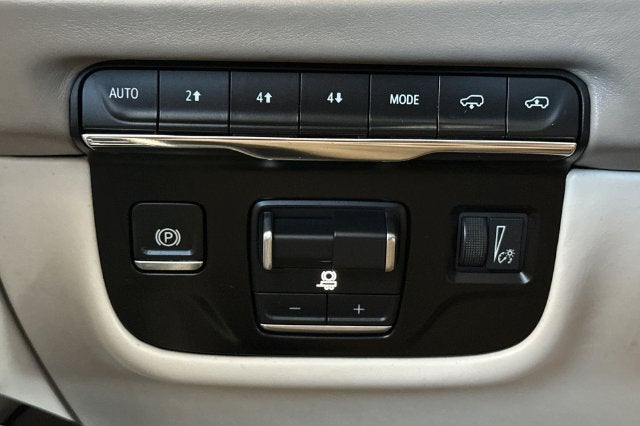 2025 Cadillac Escalade ESV Sport Platinum