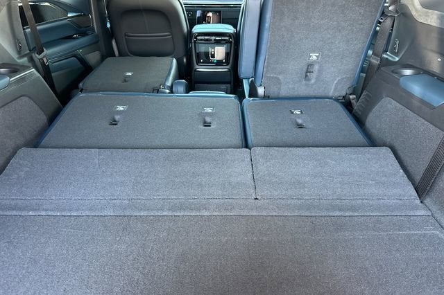 2025 Cadillac ESCALADE IQ Sport 2