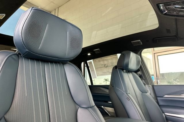 2025 Cadillac ESCALADE IQ Sport 2