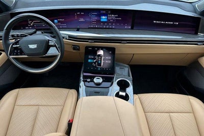 2025 Cadillac ESCALADE IQ AWD Sport 2