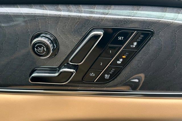 2025 Cadillac ESCALADE IQ AWD Sport 2