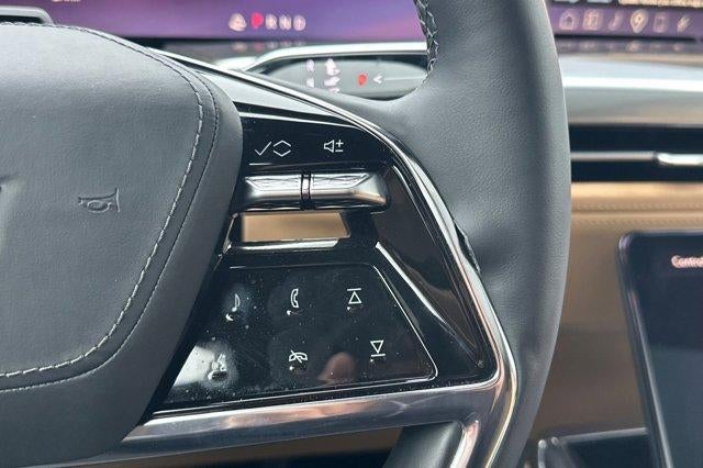 2025 Cadillac ESCALADE IQ AWD Sport 2