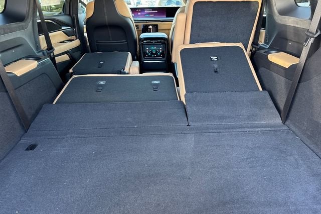 2025 Cadillac ESCALADE IQ Sport 2