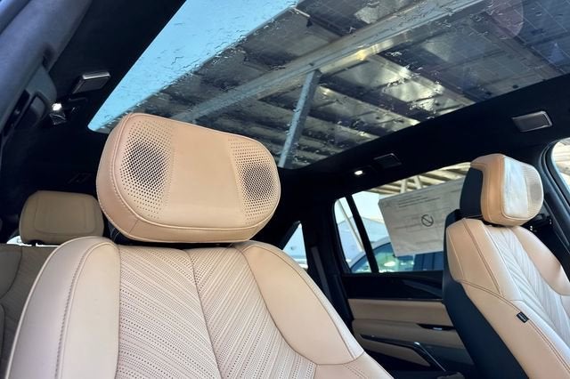 2025 Cadillac ESCALADE IQ Sport 2