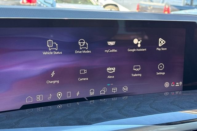 2025 Cadillac ESCALADE IQ Sport 2