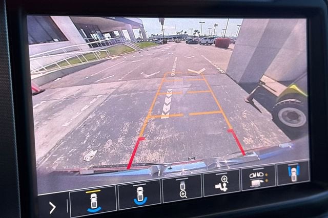 2019 GMC Sierra 1500 Crew Cab Short Box 4-Wheel Drive SLT