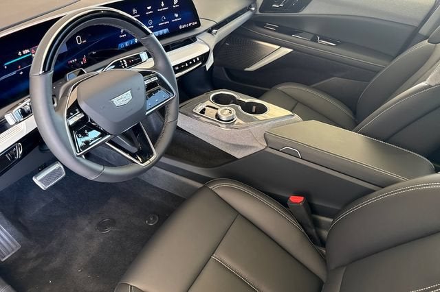 2027 Cadillac OPTIQ Luxury