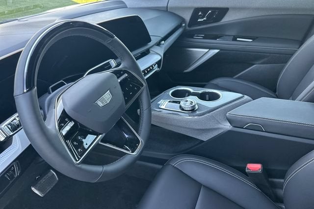 2027 Cadillac OPTIQ Luxury