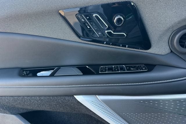 2027 Cadillac OPTIQ Luxury