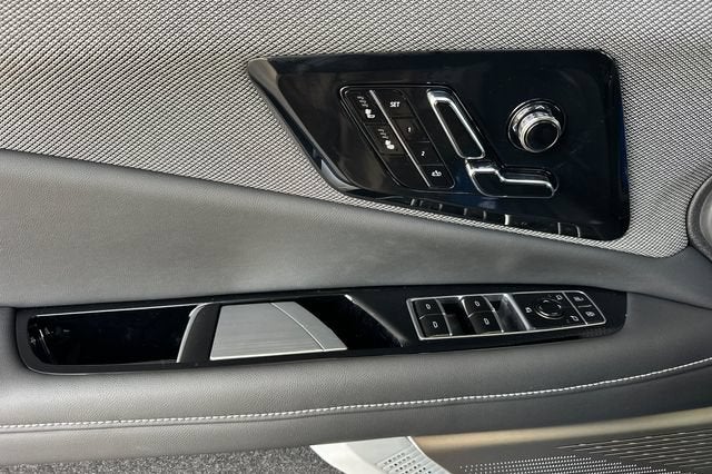 2027 Cadillac OPTIQ Luxury