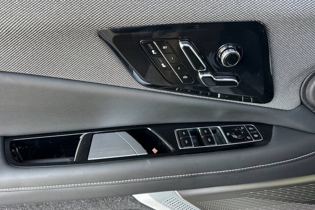 2027 Cadillac OPTIQ Luxury