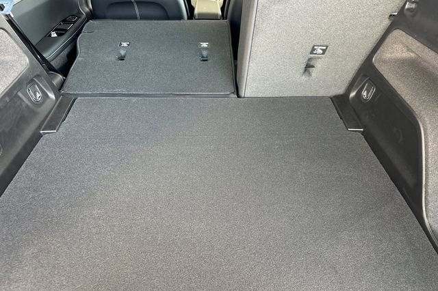 2025 Cadillac OPTIQ Luxury 1