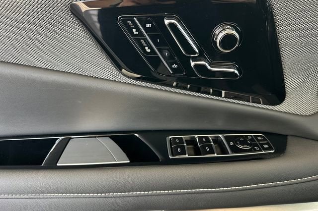 2025 Cadillac OPTIQ Luxury 1