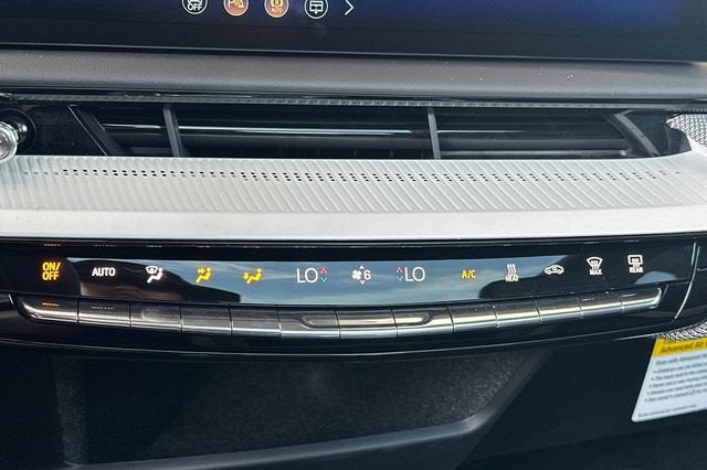 2027 Cadillac OPTIQ Premium Luxury