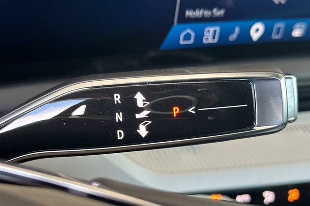 2027 Cadillac OPTIQ Premium Luxury