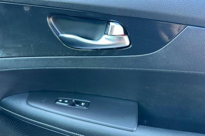 2023 Kia Forte GT-Line IVT