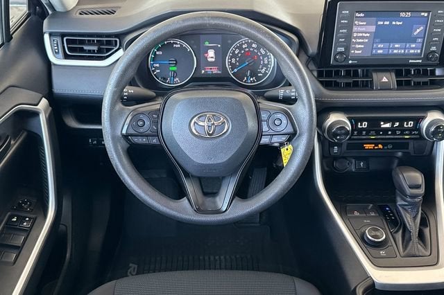 2020 Toyota RAV4 Hybrid LE