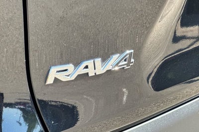 2020 Toyota RAV4 Hybrid LE