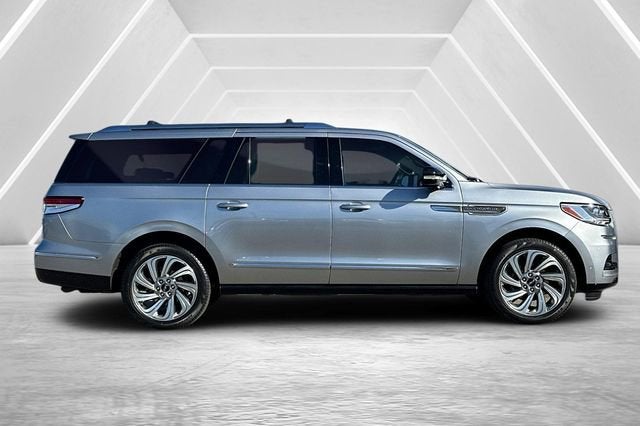 2024 Lincoln Navigator L Reserve