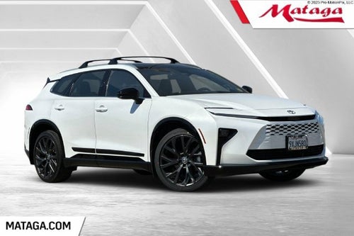 2025 Toyota Crown Signia XLE