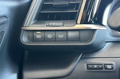 2025 Toyota Crown Signia XLE